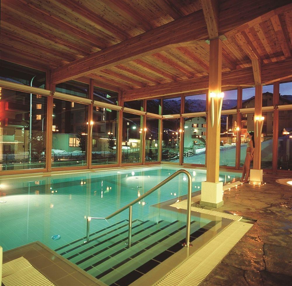 Hotel Metropol & Spa Zermatt Bagian luar foto
